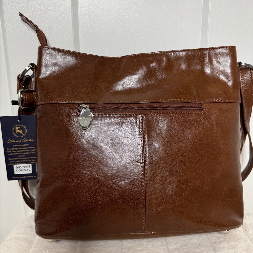 NWT Ashwood Leather Adjustable Crossbody Bag Purse - Picture 6 of 6